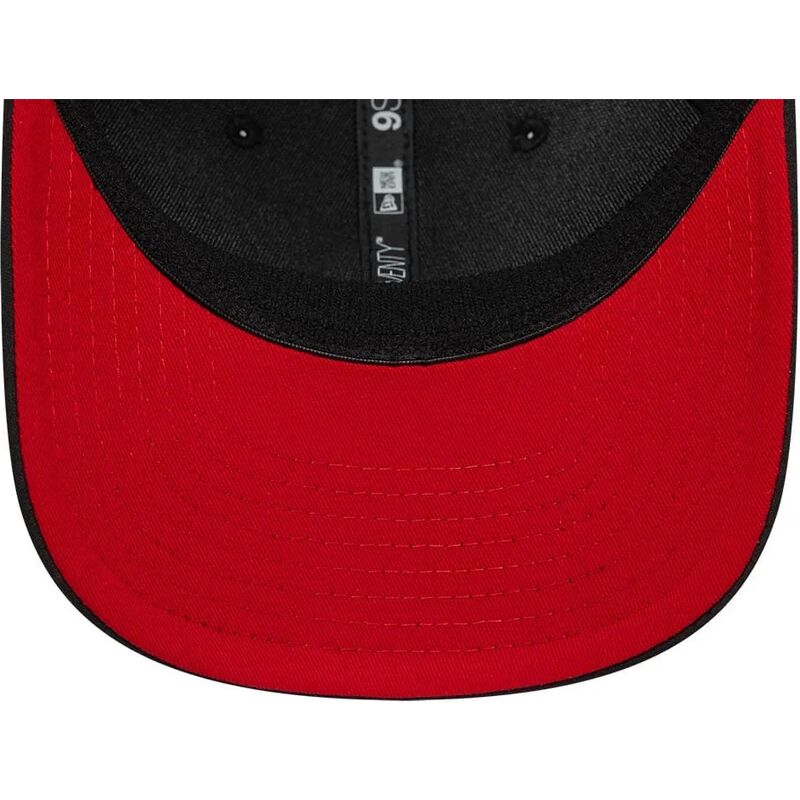 siltovka-zaoblena-cierna-snapback-9seventy-stretch-snap-gradient-liverpool-football-club-premier-league-new-era