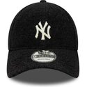 siltovka-zaoblena-cierna-snapback-9forty-winter-borg-new-york-yankees-mlb-new-era