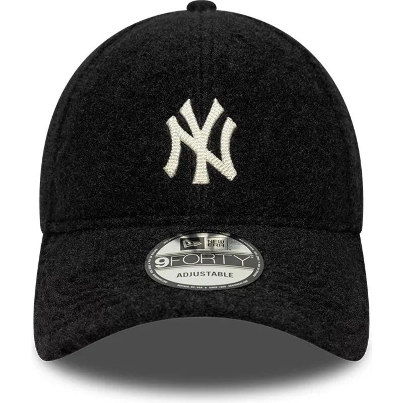 siltovka-zaoblena-cierna-snapback-9forty-winter-borg-new-york-yankees-mlb-new-era