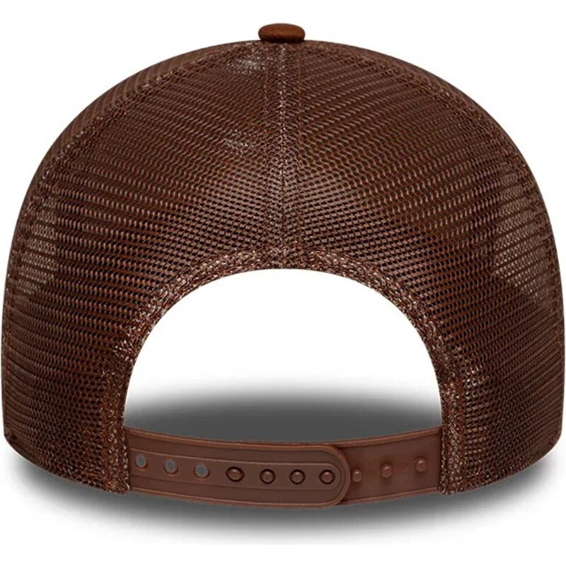 siltovka-zaoblena-hneda-snapback-e-frame-outline-new-york-yankees-mlb-new-era