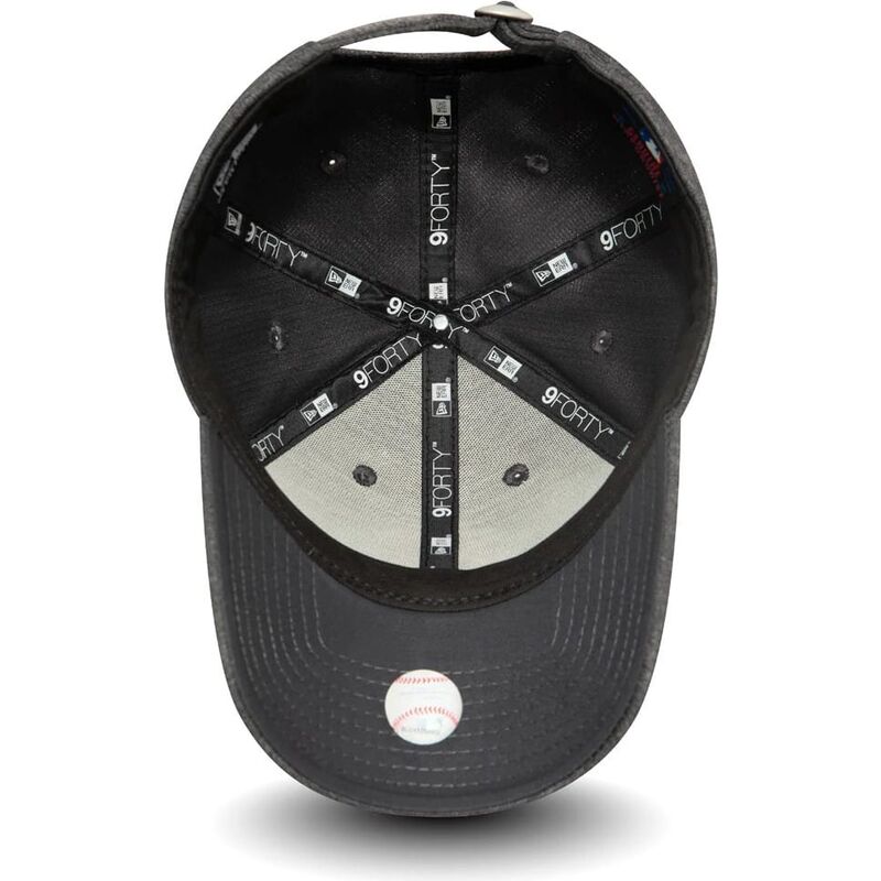 siltovka-zaoblena-siva-nastavitelny-rosa-9forty-tech-jersey-new-york-yankees-mlb-new-era