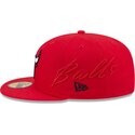 siltovka-rovna-cervena-upravena-59fifty-side-script-chicago-bulls-nba-new-era