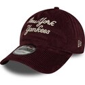 siltovka-zaoblena-cervena-nastavitelny-9twenty-a-frame-cord-script-new-york-yankees-mlb-new-era