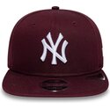 siltovka-rovna-cervena-snapback-9fifty-original-fit-league-essential-new-york-yankees-mlb-new-era