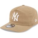 siltovka-zaoblena-bezova-snapback-19twenty-precurved-new-york-yankees-mlb-new-era