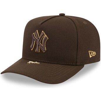 Šiltovka zaoblená hnedá snapback 9FIFTY A Frame Precurved Visor Pin New York Yankees MLB New Era