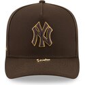 siltovka-zaoblena-hneda-snapback-9fifty-a-frame-precurved-visor-pin-new-york-yankees-mlb-new-era