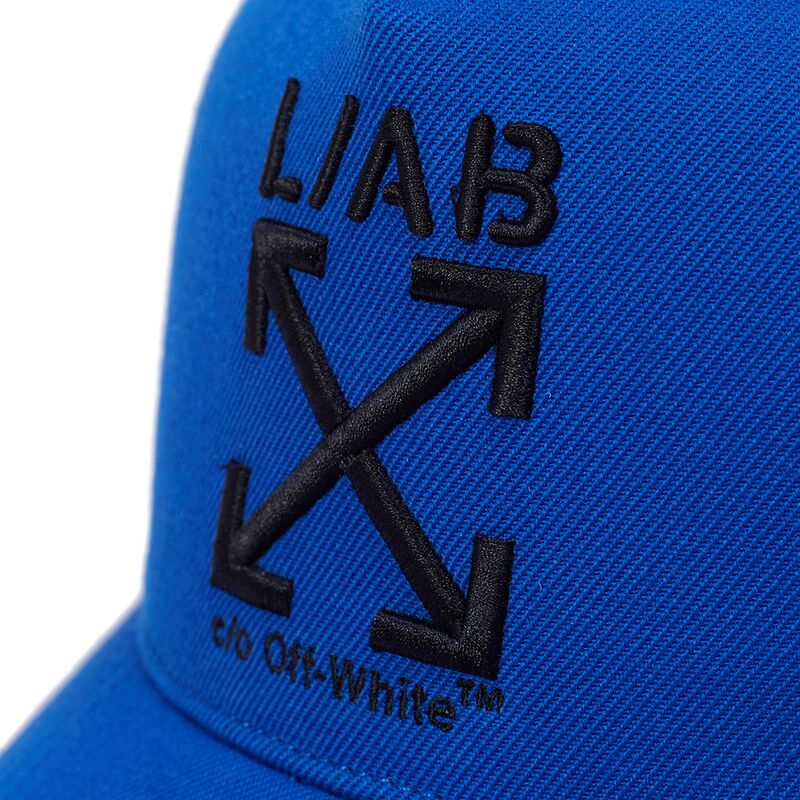 siltovka-zaoblena-modra-snapback-clamp-arrows-l-ab-c-o-off-white