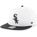 weisse-flache-snapback-kappe-mit-seitlichem-mlb-chicago-white-sox-logo-von-47-brand