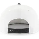 weisse-flache-snapback-kappe-mit-seitlichem-mlb-chicago-white-sox-logo-von-47-brand