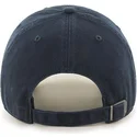 marineblaue-kappe-mit-gebogenem-schirm-und-kleinem-mlb-atlanta-braves-logo-von-47-brand