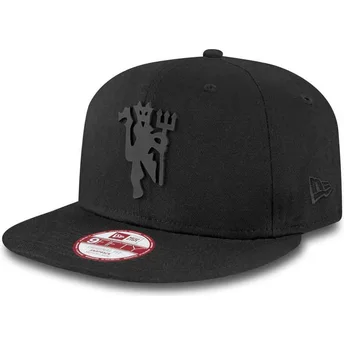 new-era-flat-brim-9fifty-black-on-black-manchester-united-football-club-black-snapback-cap